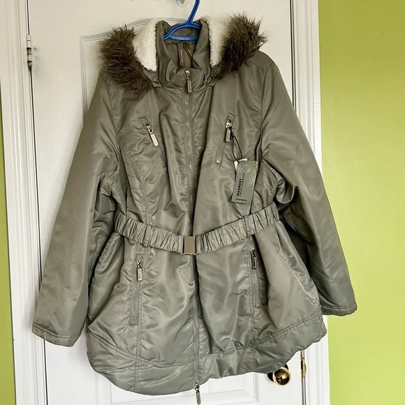 Penningtons Winter Jacket - Picture 1 of 7